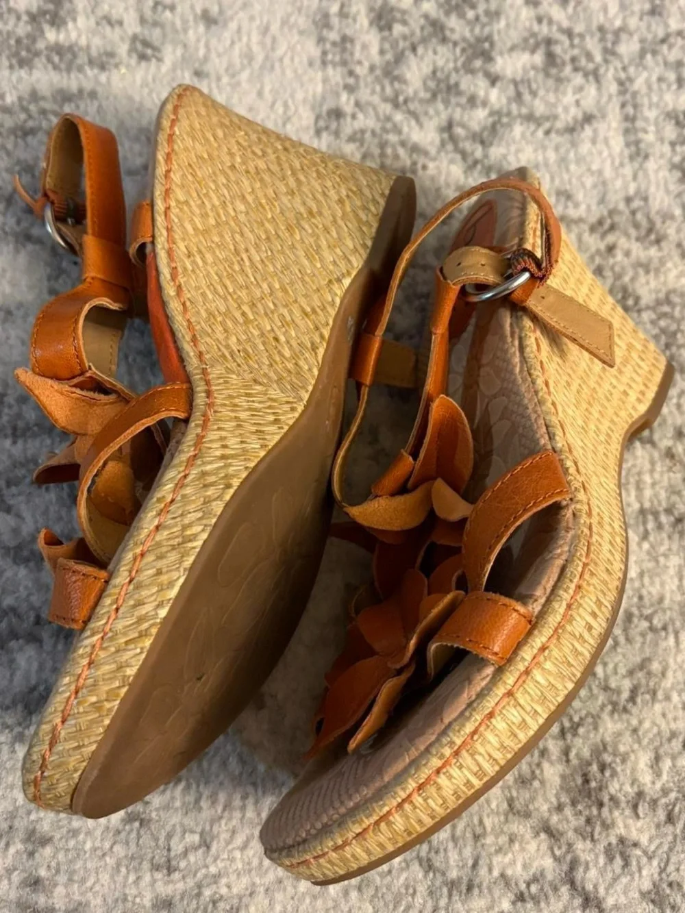 Women’s Size 8 BOC Floral Tan & Burnt Orange Wedges